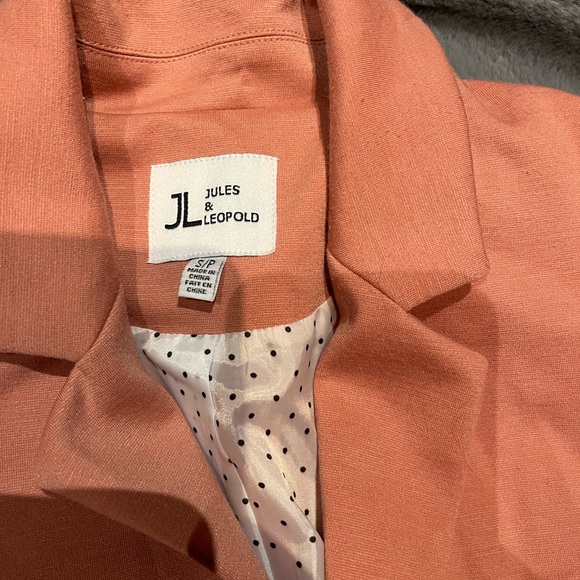 Dressy peach blazer - Picture 2 of 5